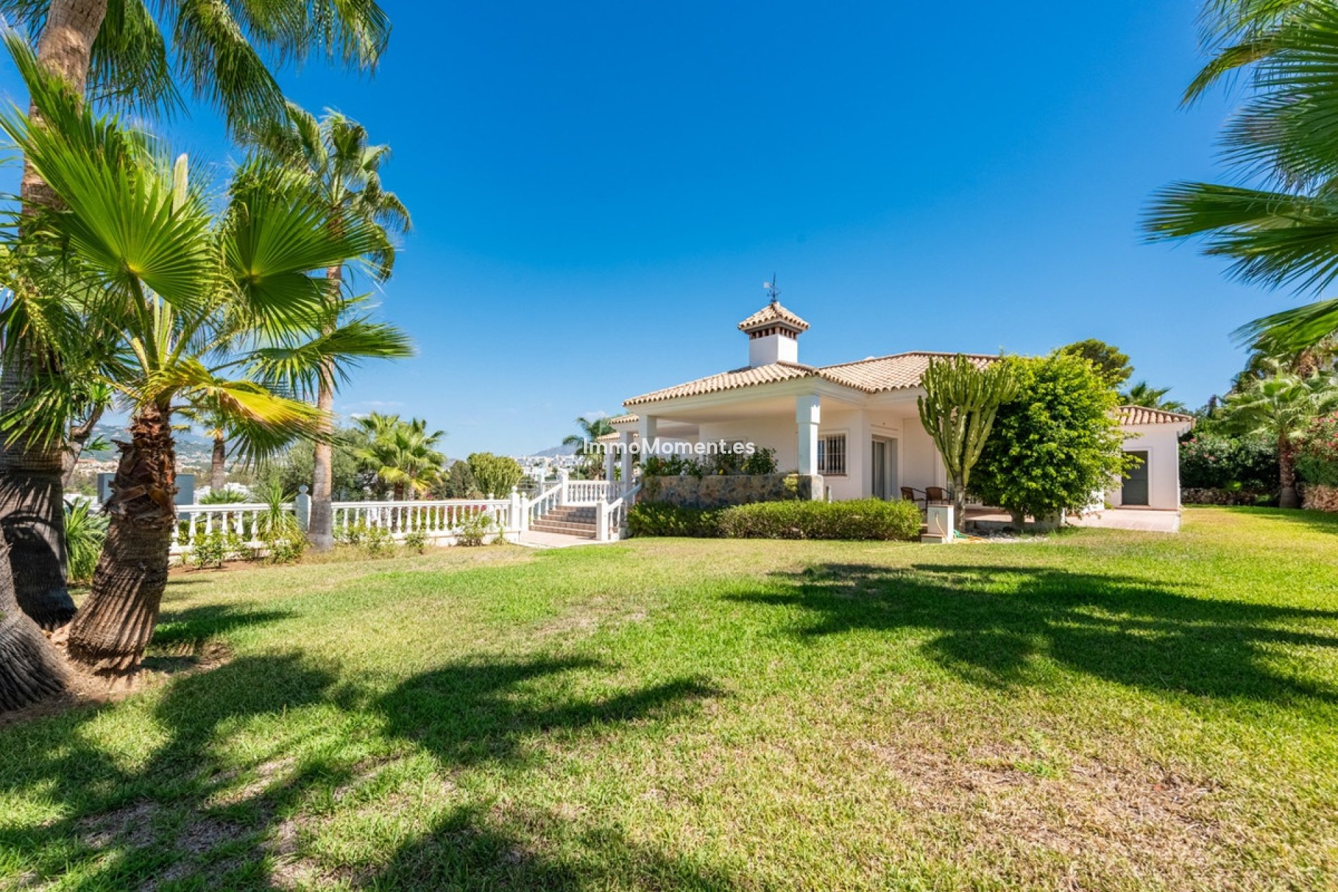 Wiederverkauf - Freistehende Villa - Estepona  - Atalaya