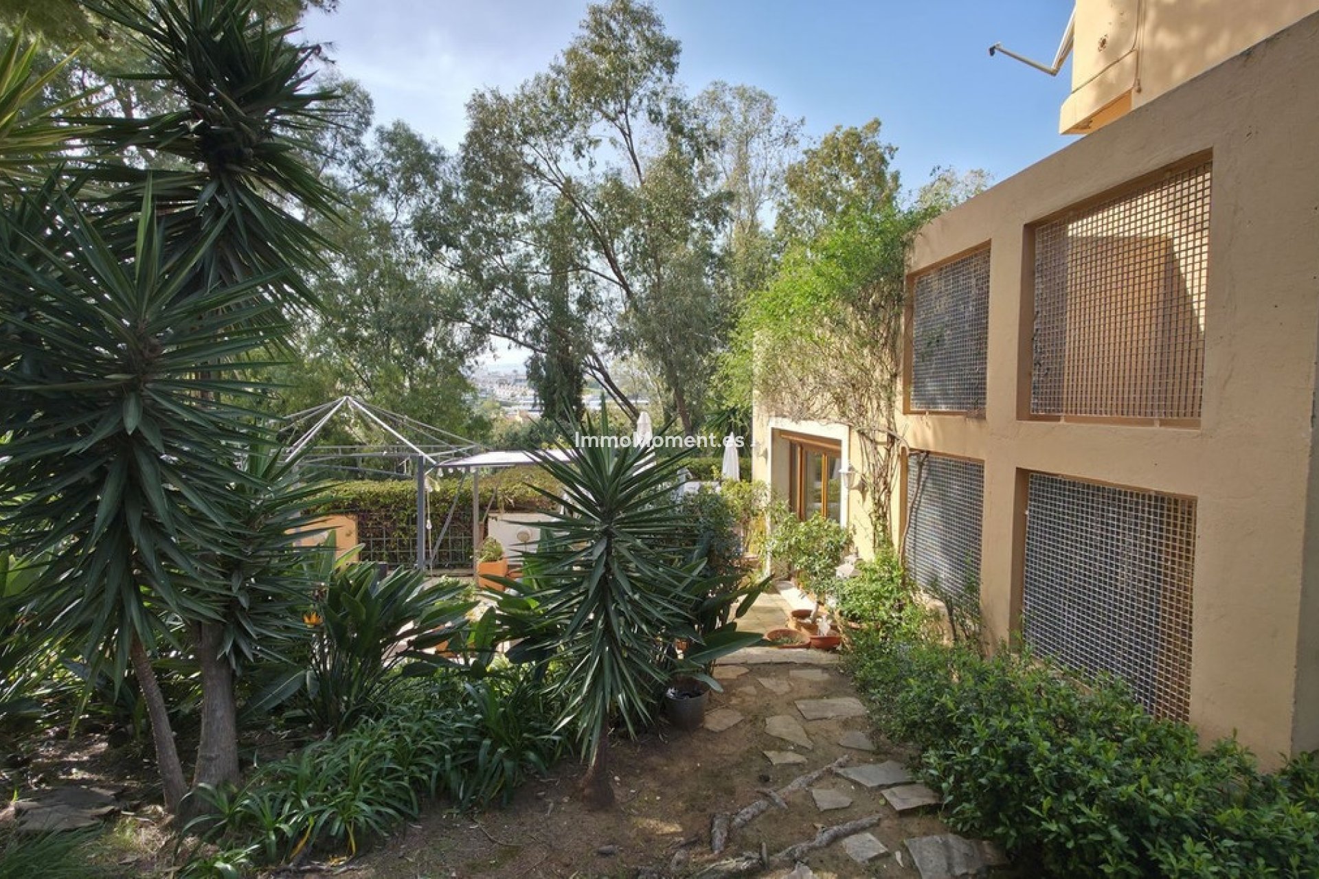 Wiederverkauf - Freistehende Villa - Estepona  - Atalaya