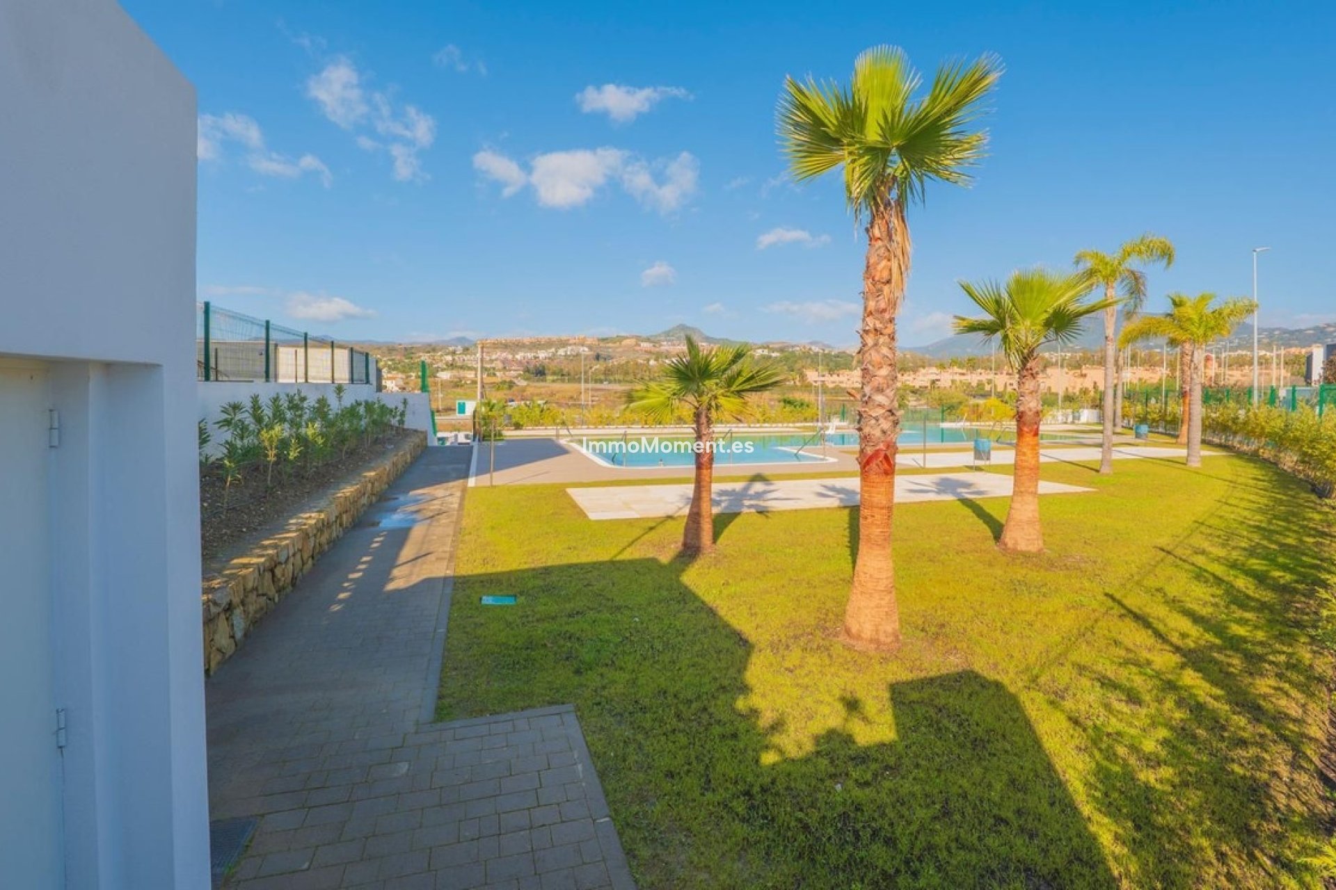 Wiederverkauf - Freistehende Villa - Estepona  - Atalaya