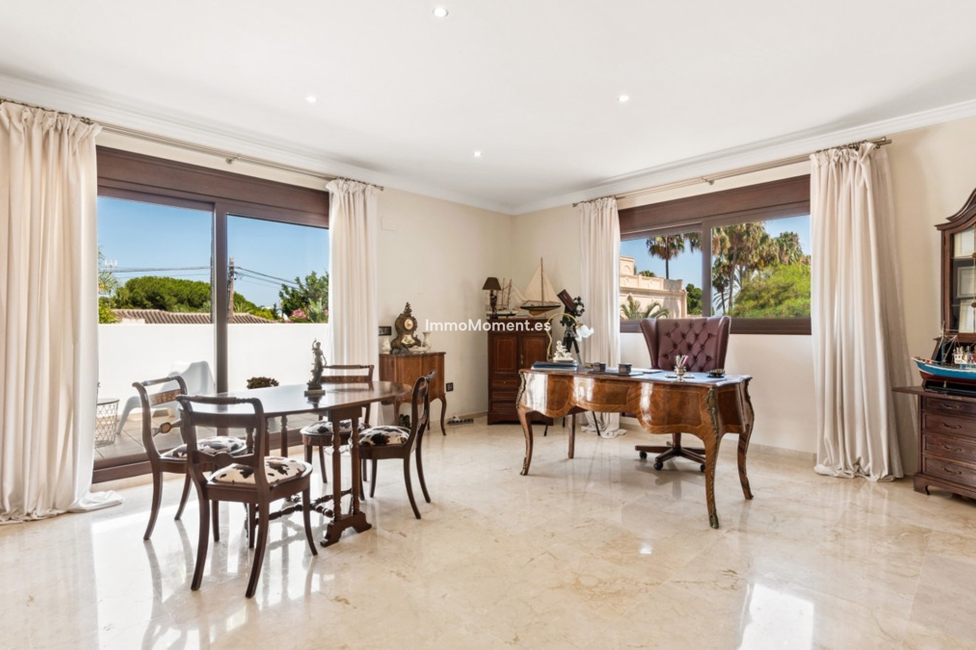 Wiederverkauf - Freistehende Villa - Estepona  - Atalaya