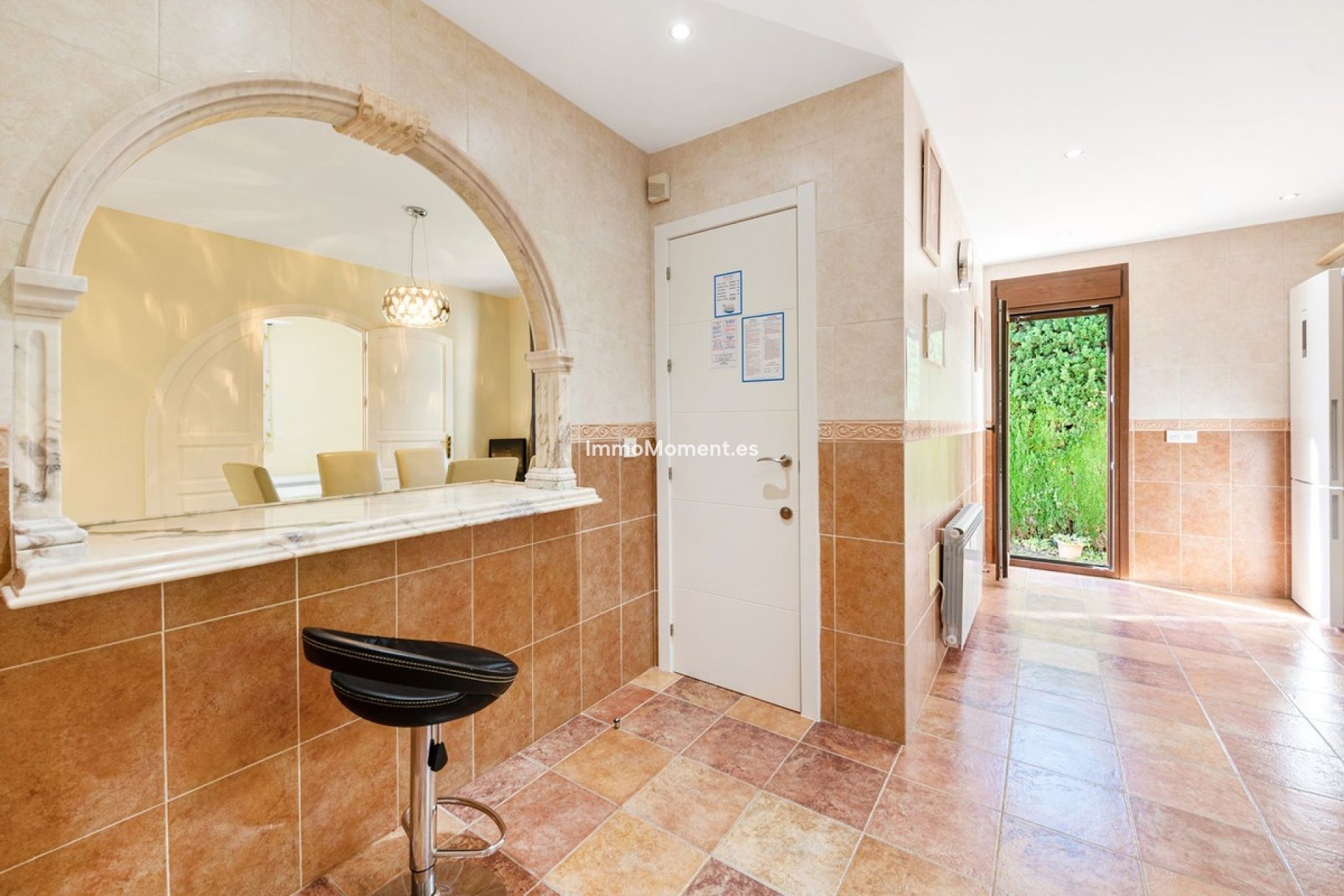 Wiederverkauf - Freistehende Villa - Estepona  - Atalaya