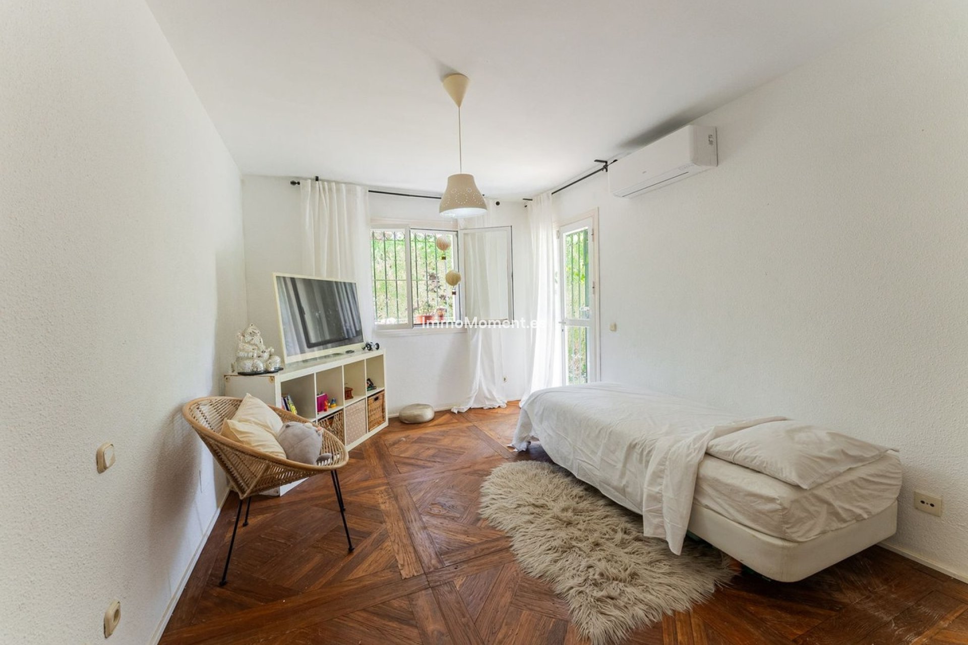 Wiederverkauf - Freistehende Villa - Estepona  - Atalaya