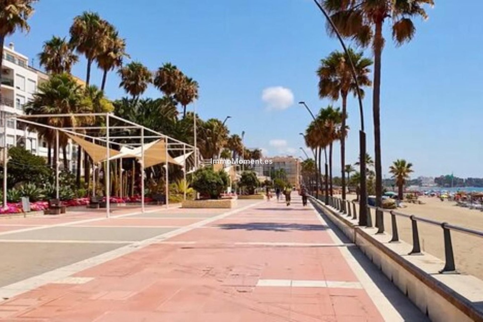 Wiederverkauf - Freistehende Villa - Estepona  - Atalaya