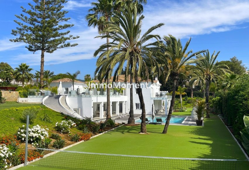 Wiederverkauf - Freistehende Villa - Estepona  - Atalaya