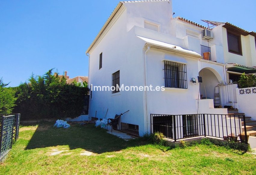 Wiederverkauf - Freistehende Villa - Estepona  - Atalaya