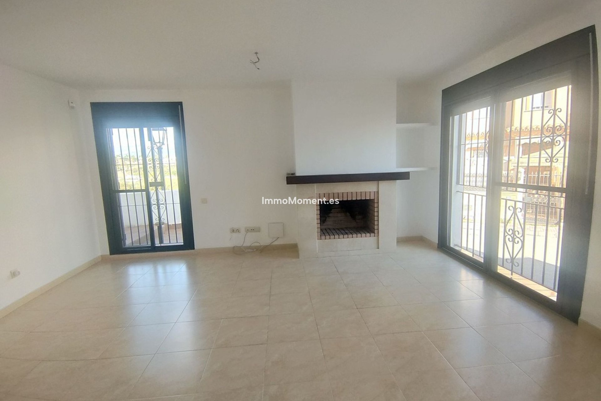 Wiederverkauf - Freistehende Villa - Estepona  - Cancelada