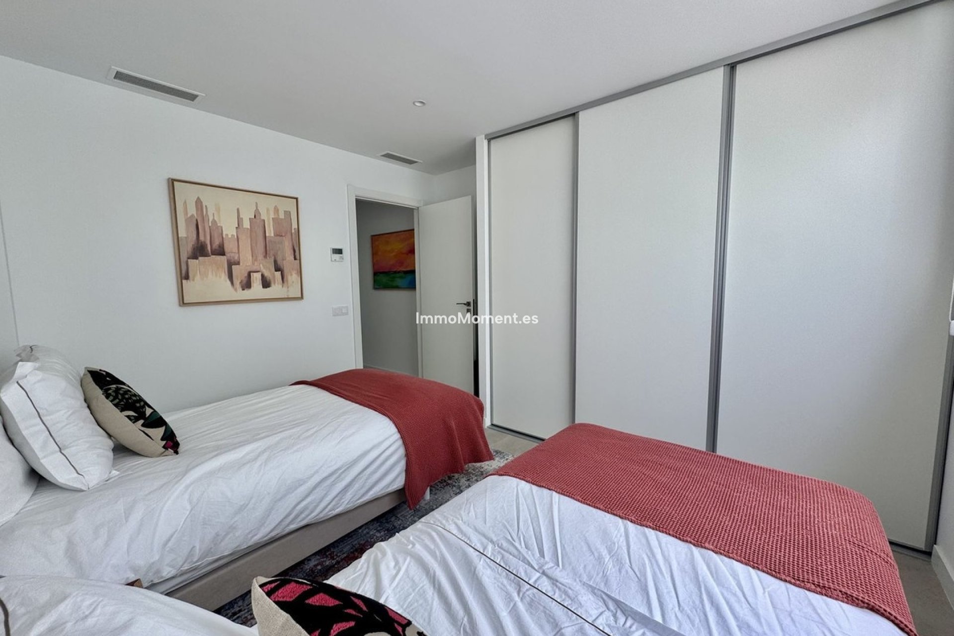 Wiederverkauf - Freistehende Villa - Estepona  - Cancelada