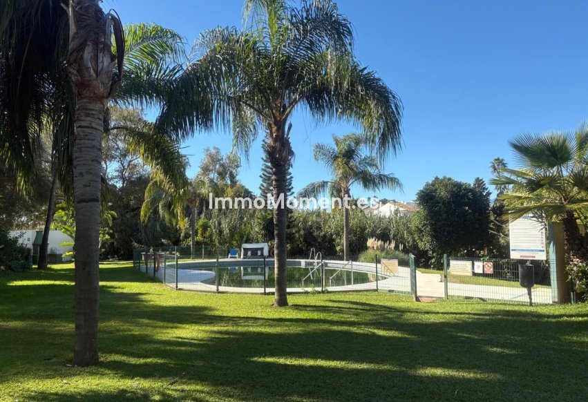 Wiederverkauf - Freistehende Villa - Estepona  - Cancelada