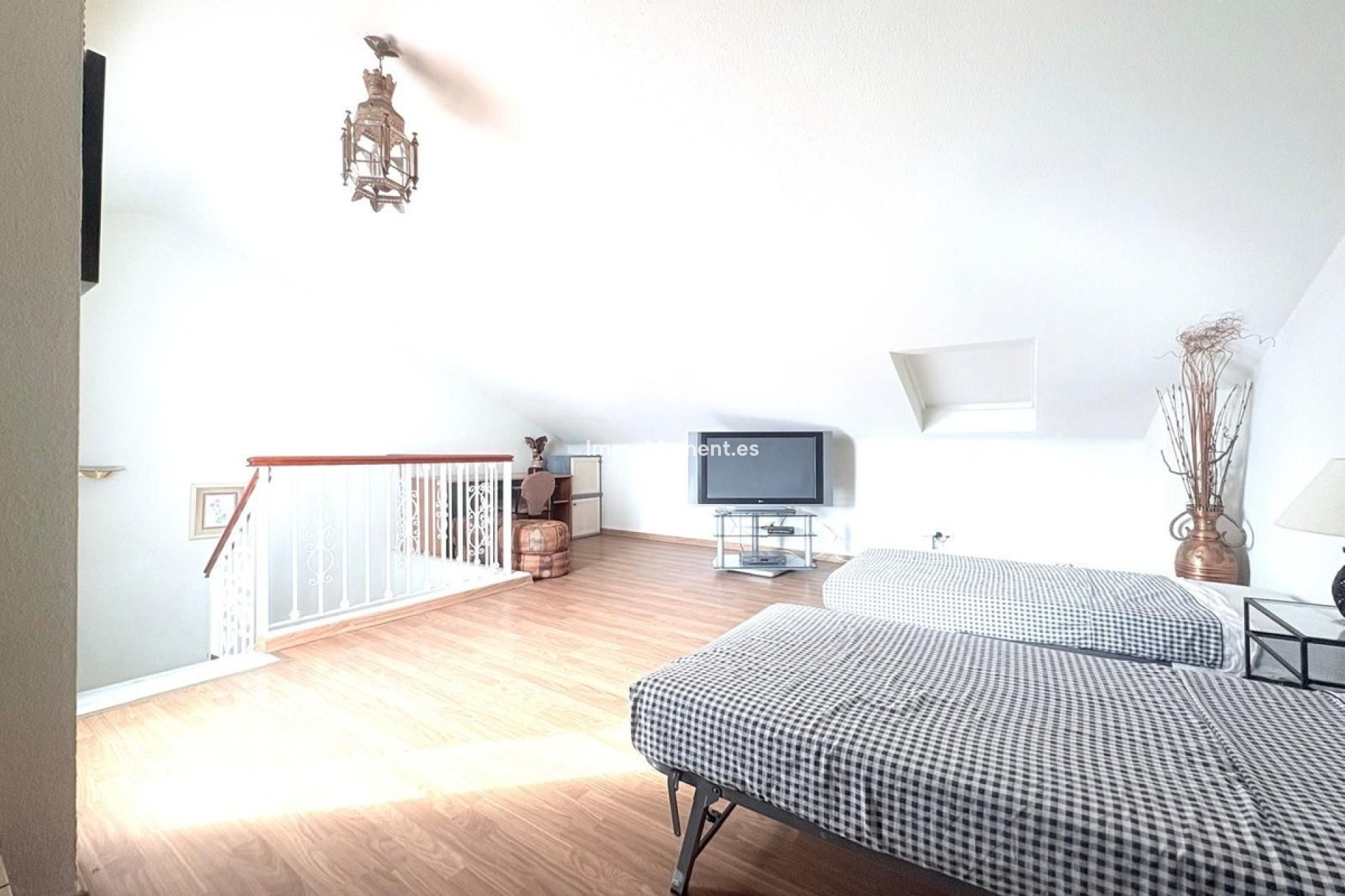 Wiederverkauf - Freistehende Villa - Estepona  - Cancelada