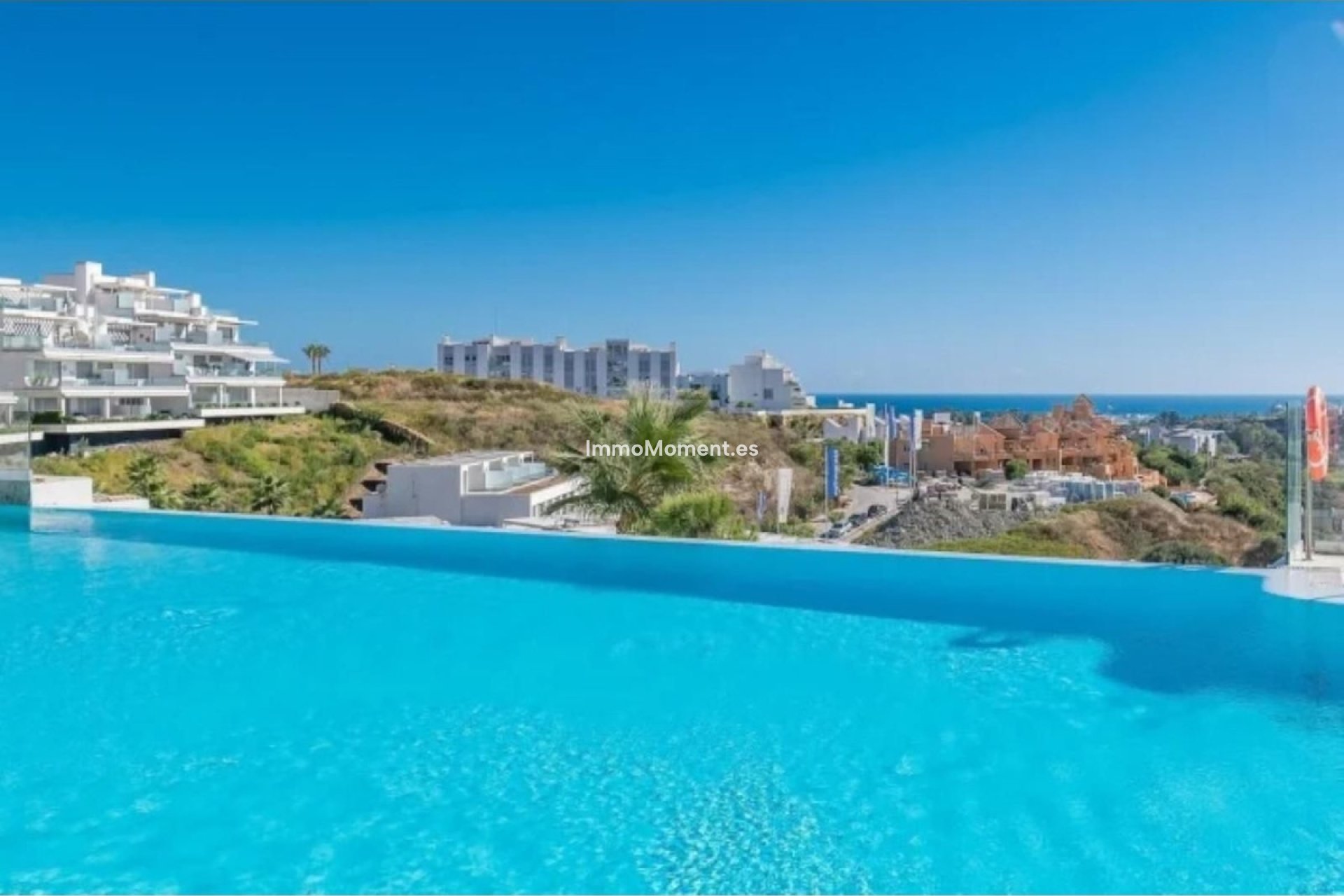Wiederverkauf - Freistehende Villa - Estepona  - Cancelada