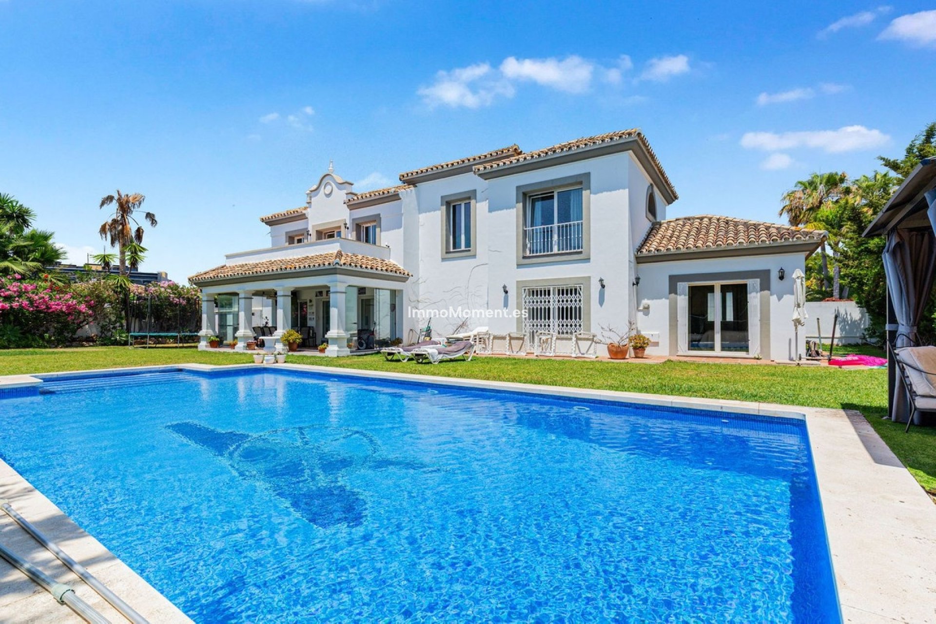 Wiederverkauf - Freistehende Villa - Estepona  - Costalita