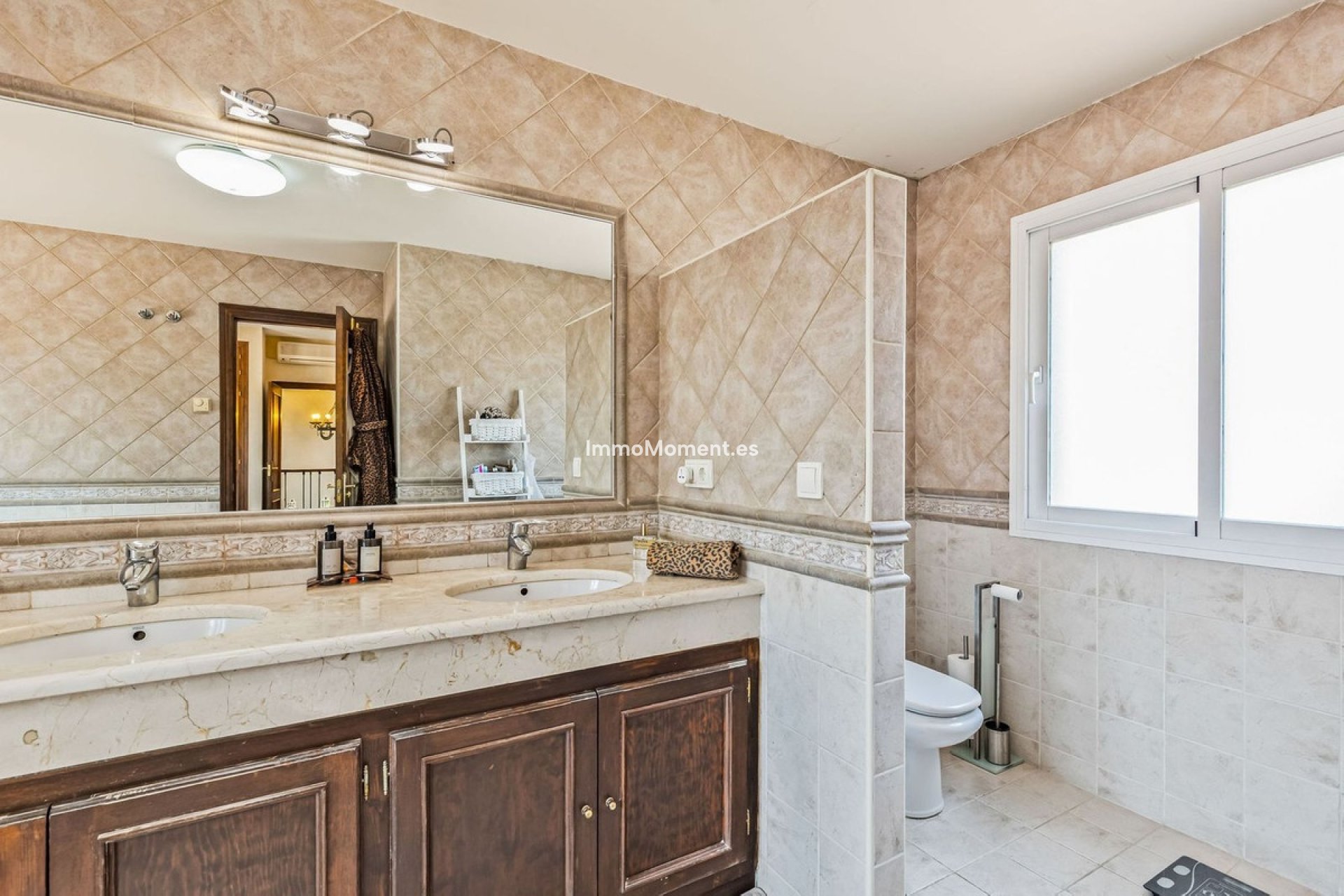 Wiederverkauf - Freistehende Villa - Estepona  - Costalita