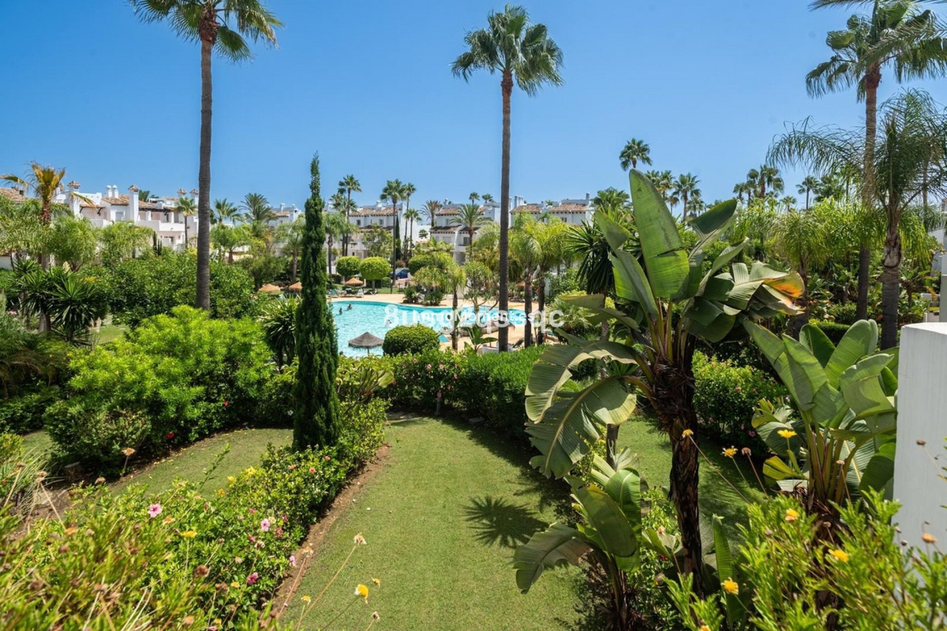 Wiederverkauf - Freistehende Villa - Estepona  - Costalita