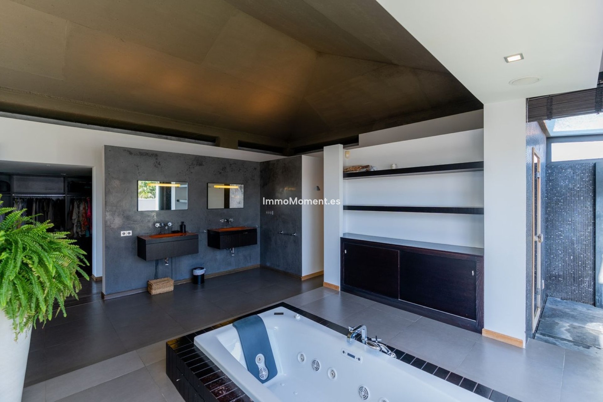 Wiederverkauf - Freistehende Villa - Estepona  - Costalita