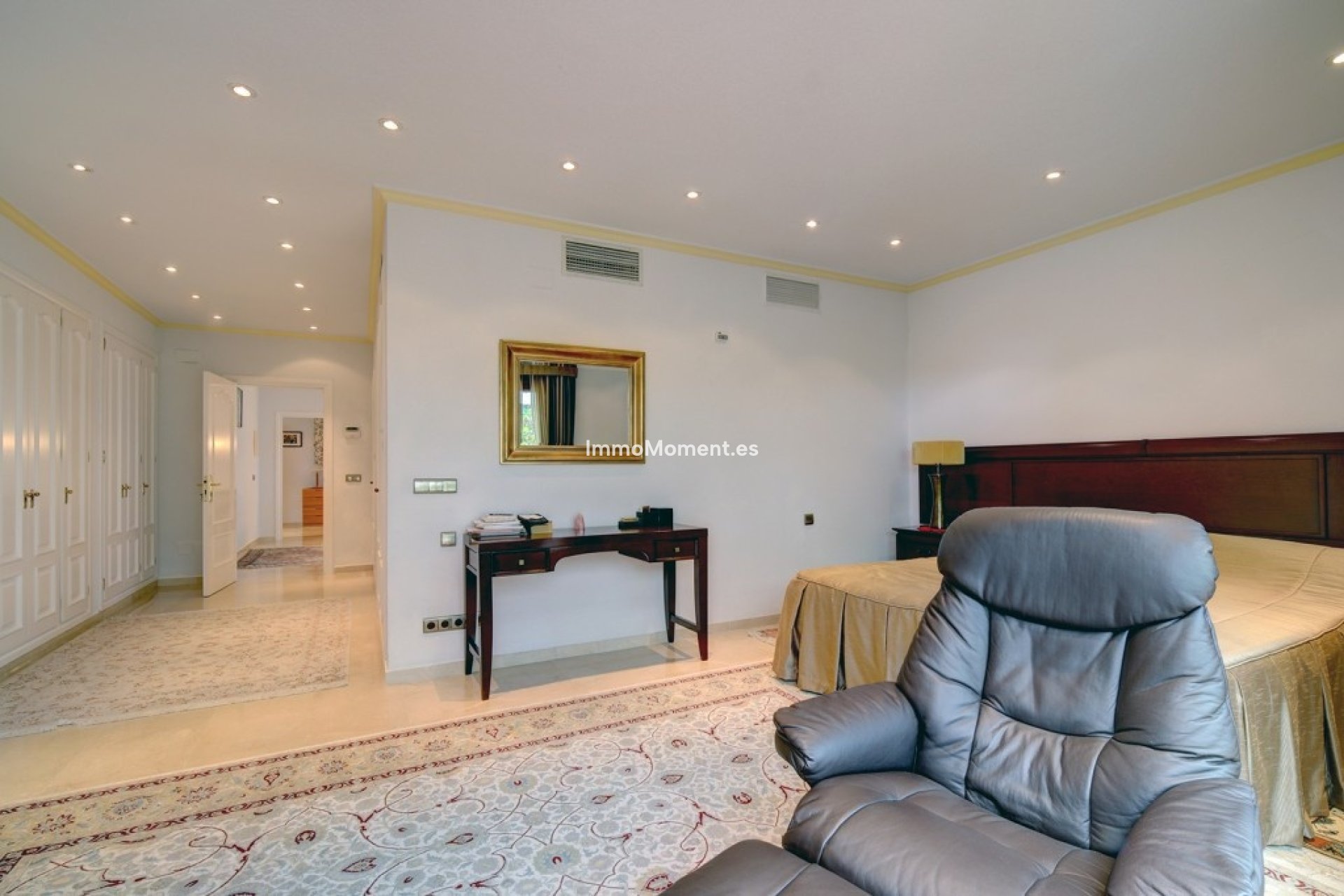 Wiederverkauf - Freistehende Villa - Estepona  - Costalita