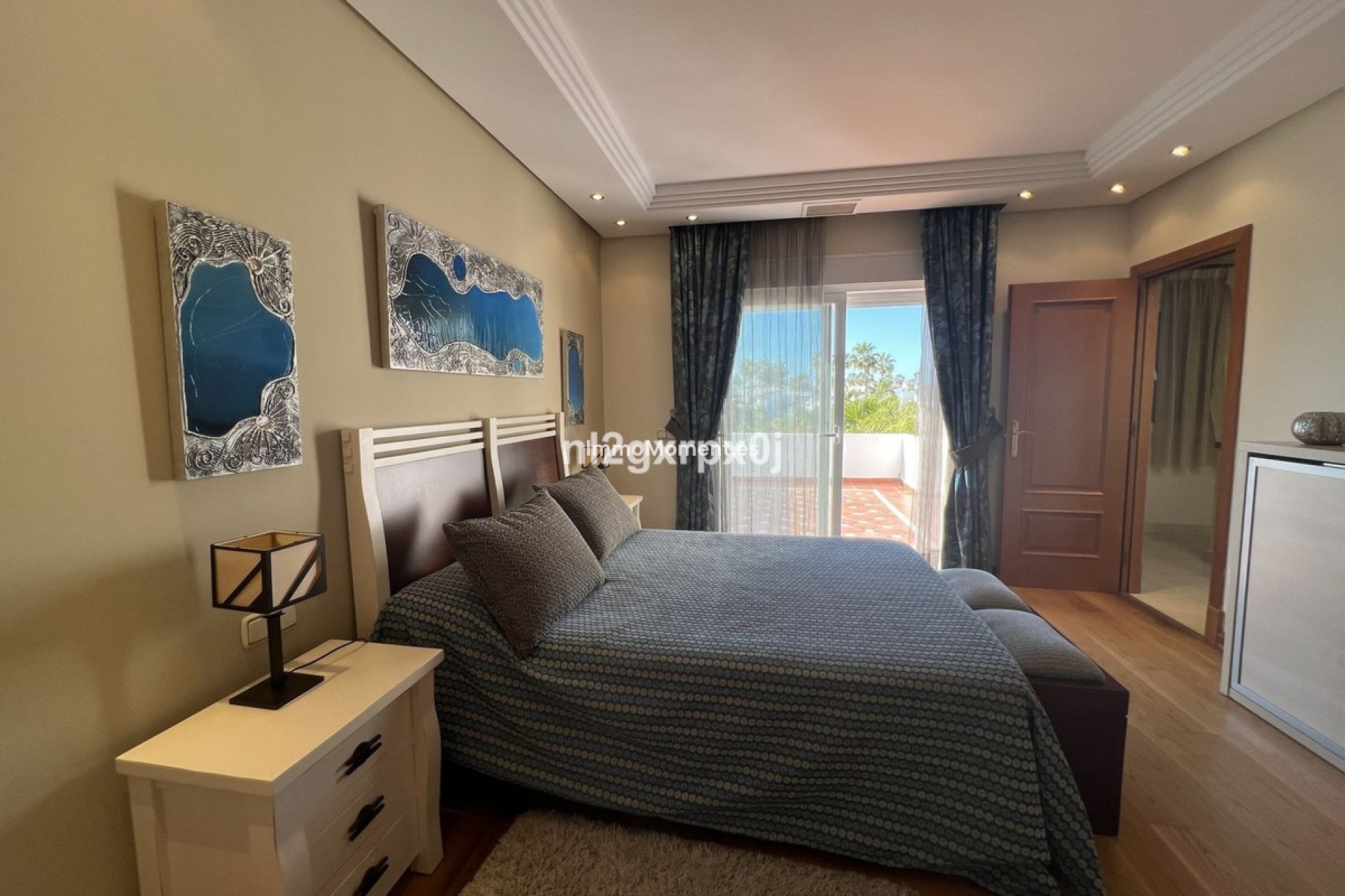 Wiederverkauf - Freistehende Villa - Estepona  - Costalita