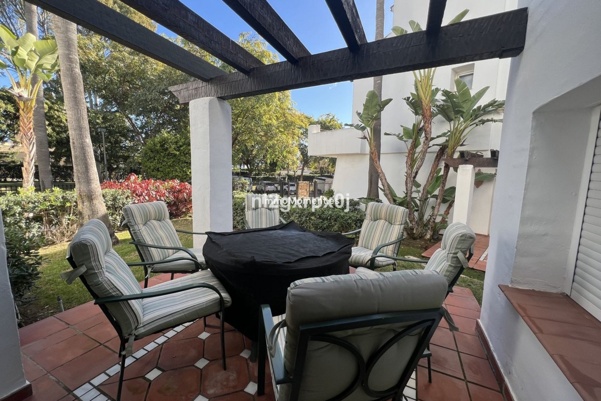 Wiederverkauf - Freistehende Villa - Estepona  - Costalita