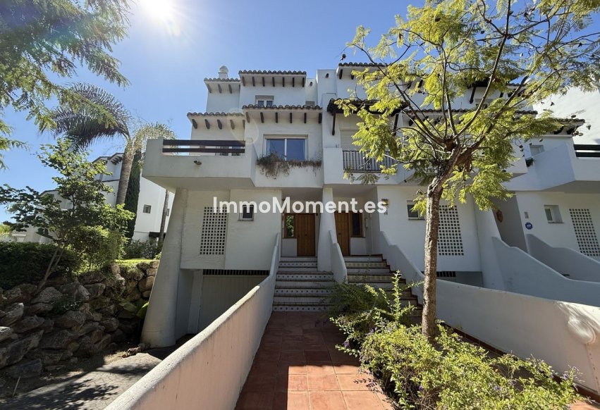 Wiederverkauf - Freistehende Villa - Estepona  - Costalita