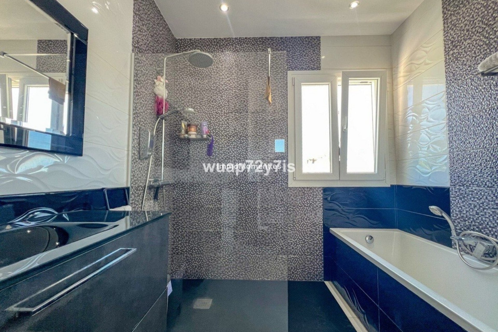 Wiederverkauf - Freistehende Villa - Estepona  - Costalita