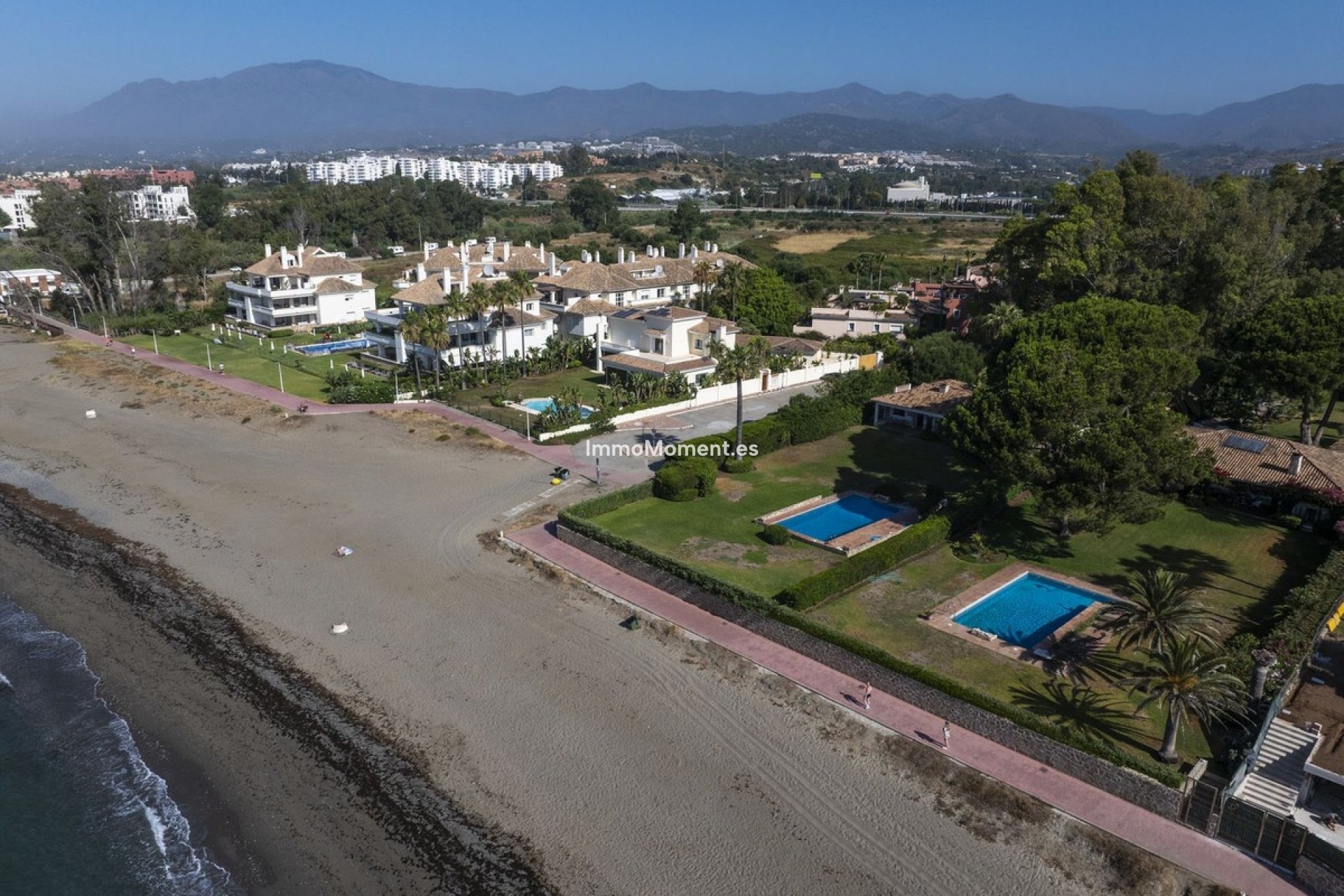 Wiederverkauf - Freistehende Villa - Estepona  - Costalita
