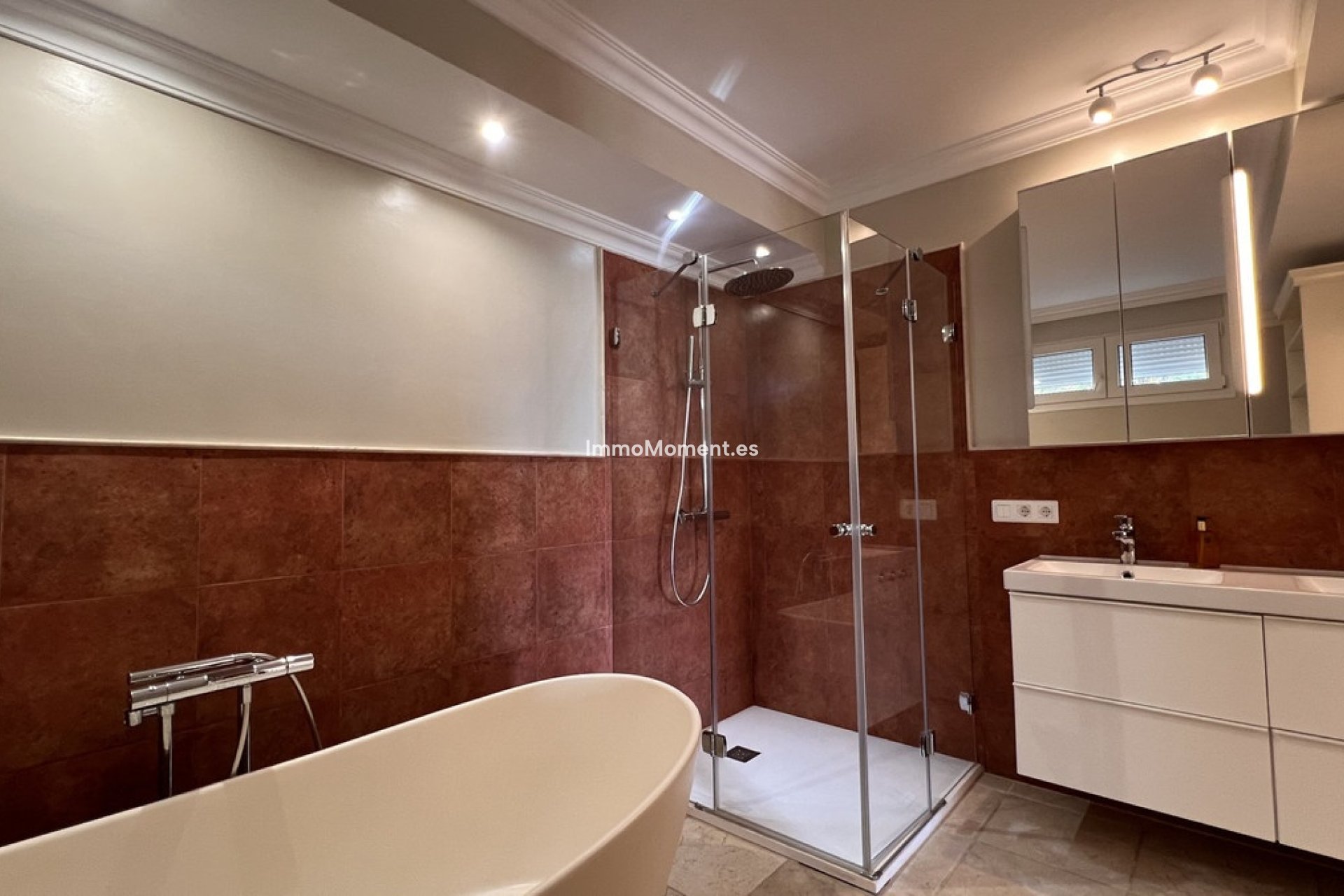Wiederverkauf - Freistehende Villa - Estepona  - El Padron