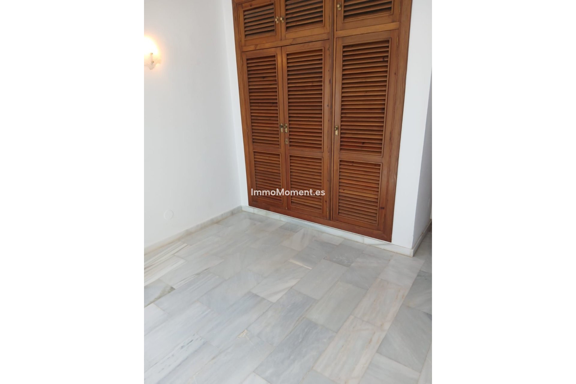 Wiederverkauf - Freistehende Villa - Estepona  - El Padron