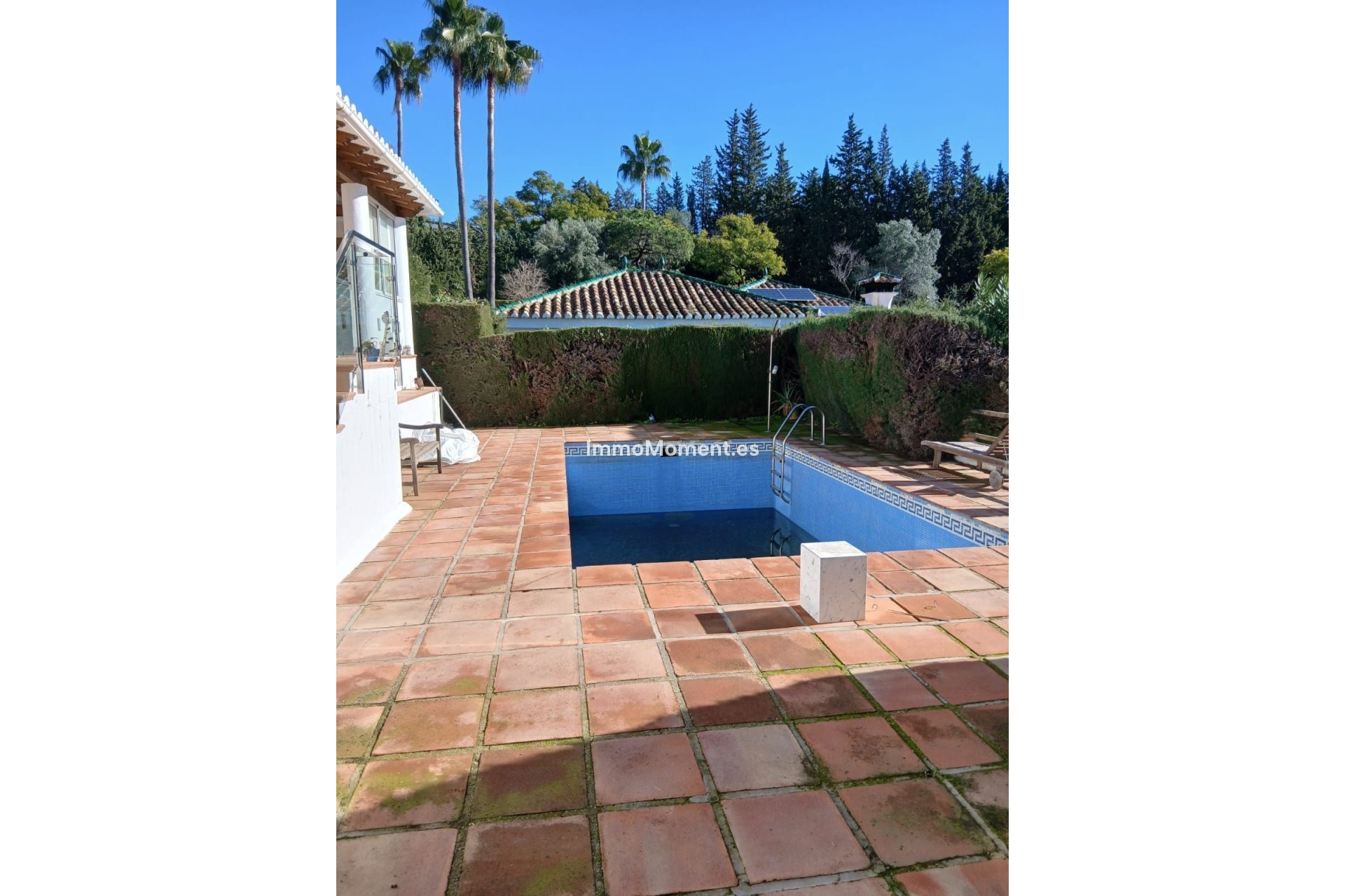 Wiederverkauf - Freistehende Villa - Estepona  - El Padron
