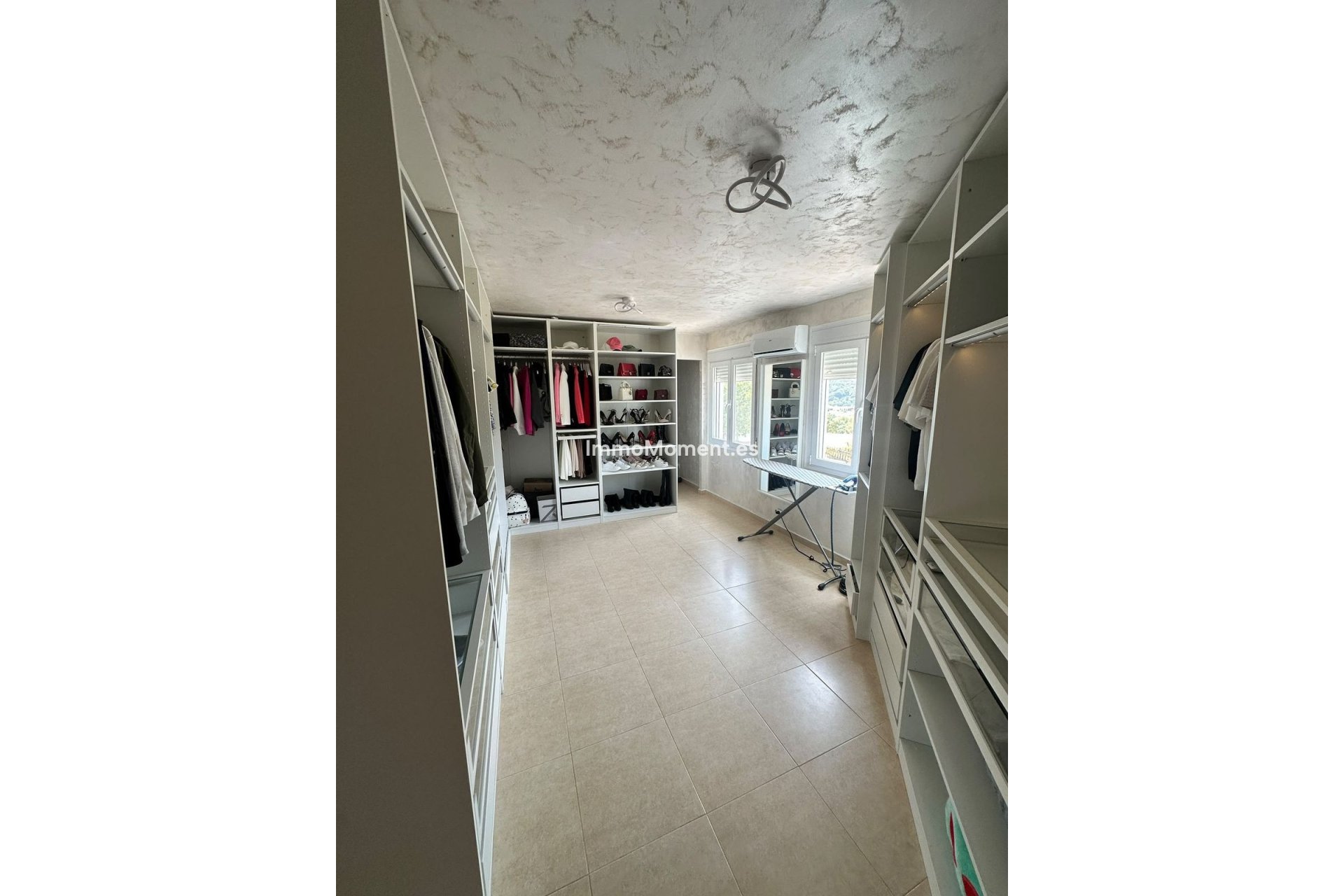 Wiederverkauf - Freistehende Villa - Estepona  - Estepona Centro