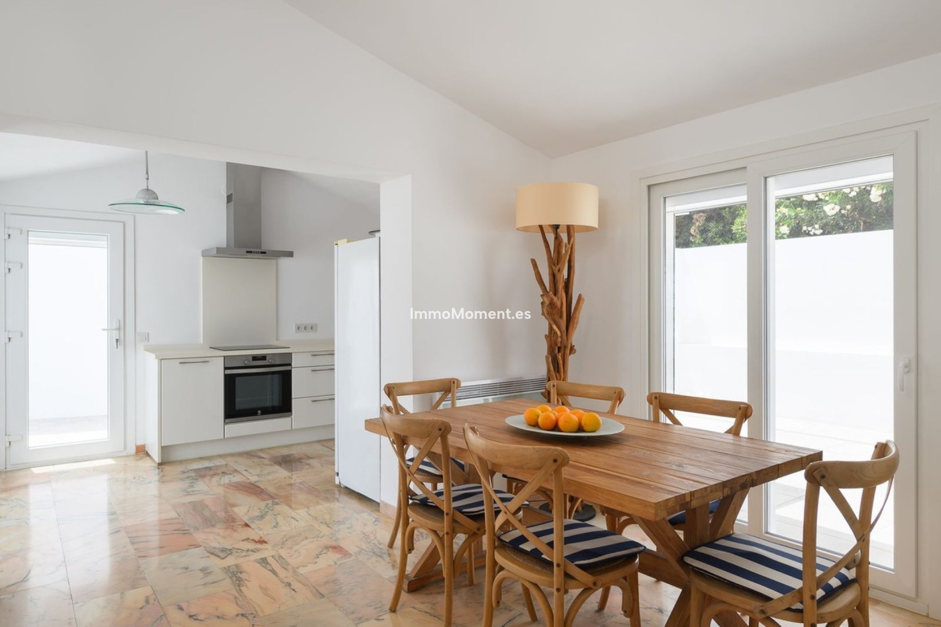 Wiederverkauf - Freistehende Villa - Estepona  - Estepona Centro