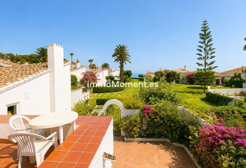 Wiederverkauf - Freistehende Villa - Estepona  - Estepona Centro