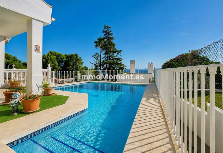 Wiederverkauf - Freistehende Villa - Estepona  - Estepona Centro