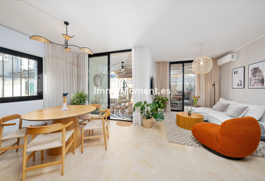 Wiederverkauf - Freistehende Villa - Estepona  - Estepona Centro