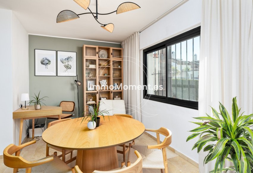 Wiederverkauf - Freistehende Villa - Estepona  - Estepona Centro