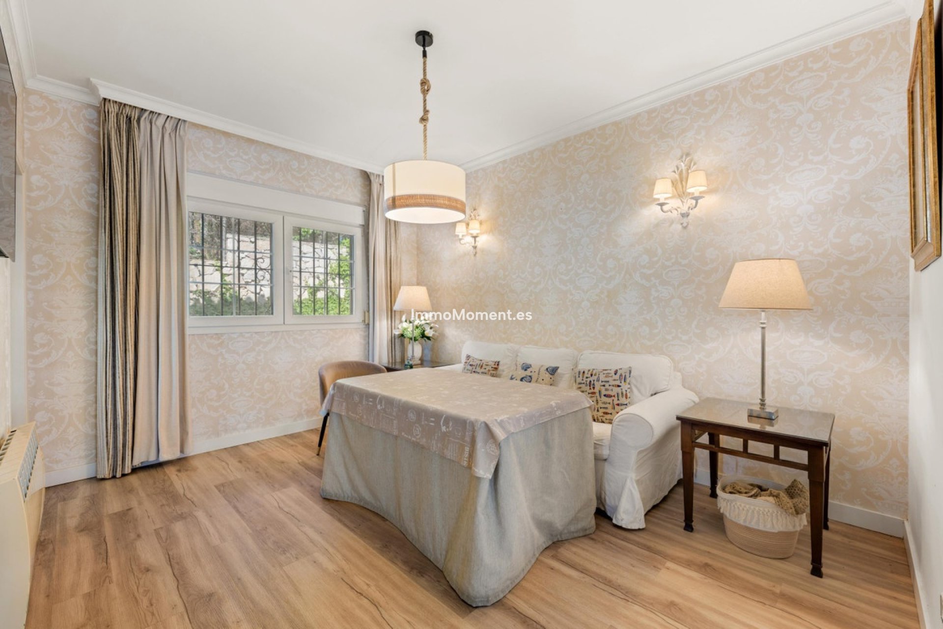 Wiederverkauf - Freistehende Villa - Estepona  - Estepona Centro