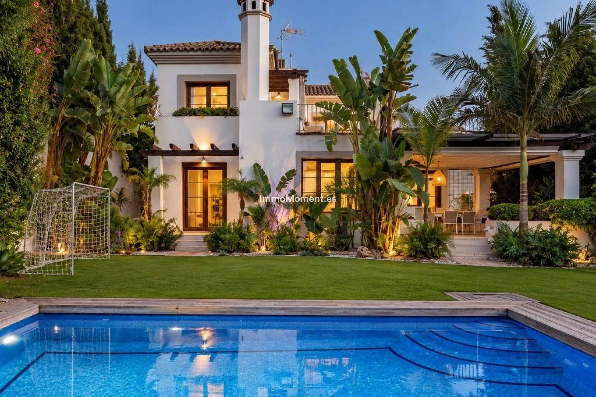 Wiederverkauf - Freistehende Villa - Estepona  - Estepona Centro