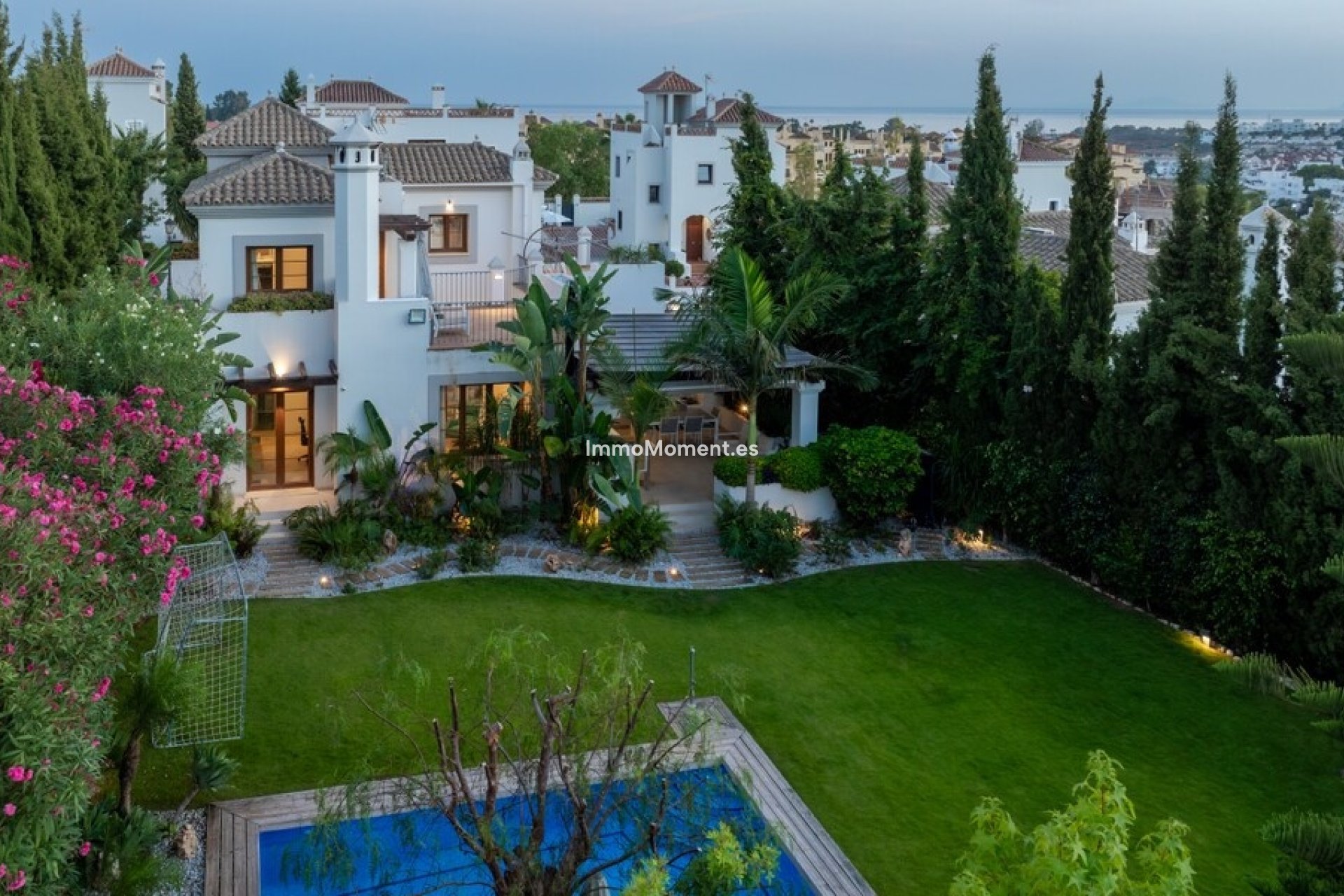 Wiederverkauf - Freistehende Villa - Estepona  - Estepona Centro