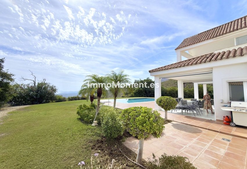 Wiederverkauf - Freistehende Villa - Estepona  - Estepona Centro