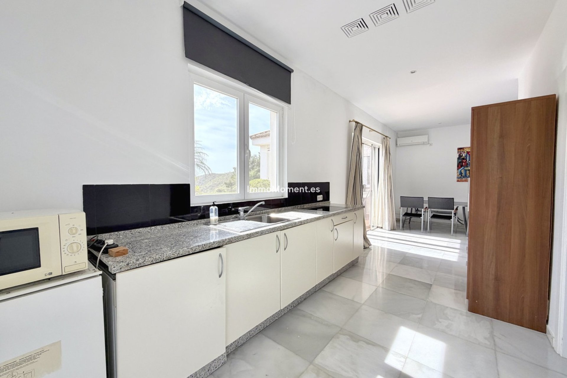 Wiederverkauf - Freistehende Villa - Estepona  - Estepona Centro