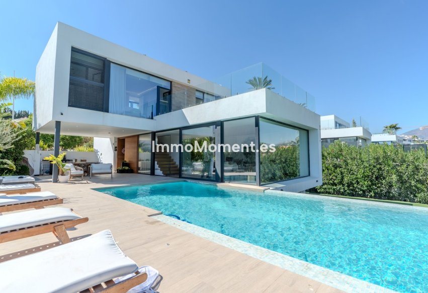 Wiederverkauf - Freistehende Villa - Estepona  - Estepona Centro