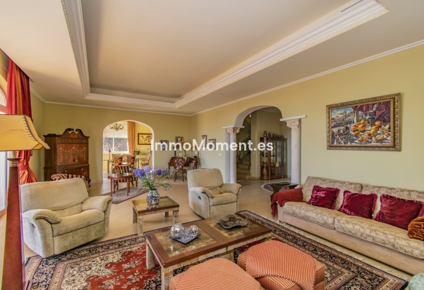 Wiederverkauf - Freistehende Villa - Estepona  - Estepona Centro