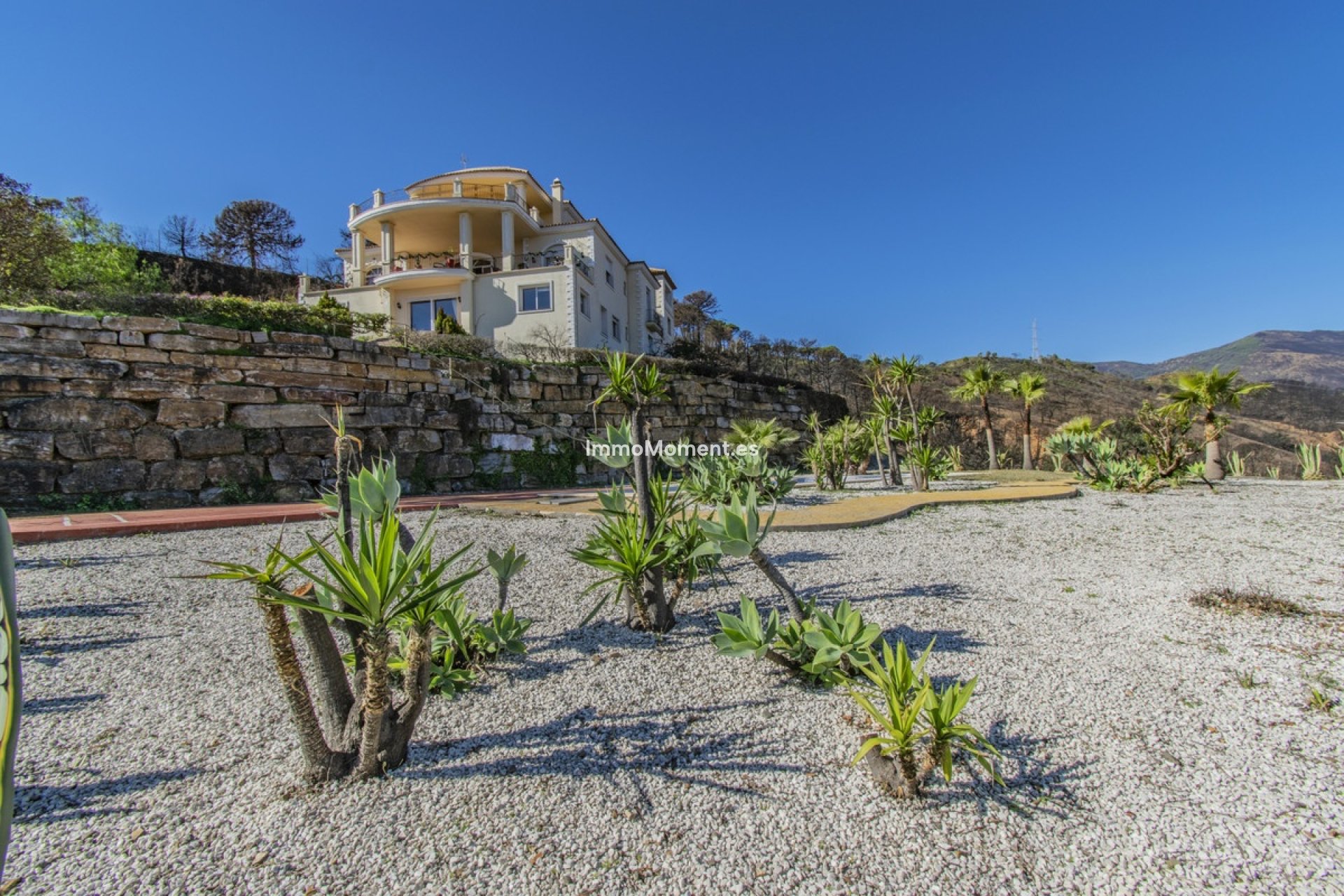 Wiederverkauf - Freistehende Villa - Estepona  - Estepona Centro