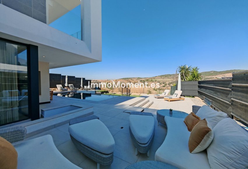 Wiederverkauf - Freistehende Villa - Estepona  - Estepona Centro