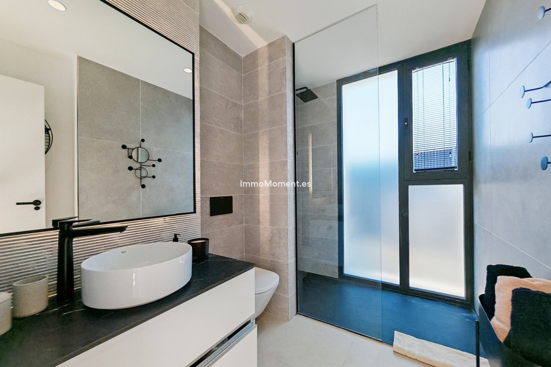 Wiederverkauf - Freistehende Villa - Estepona  - Estepona Centro