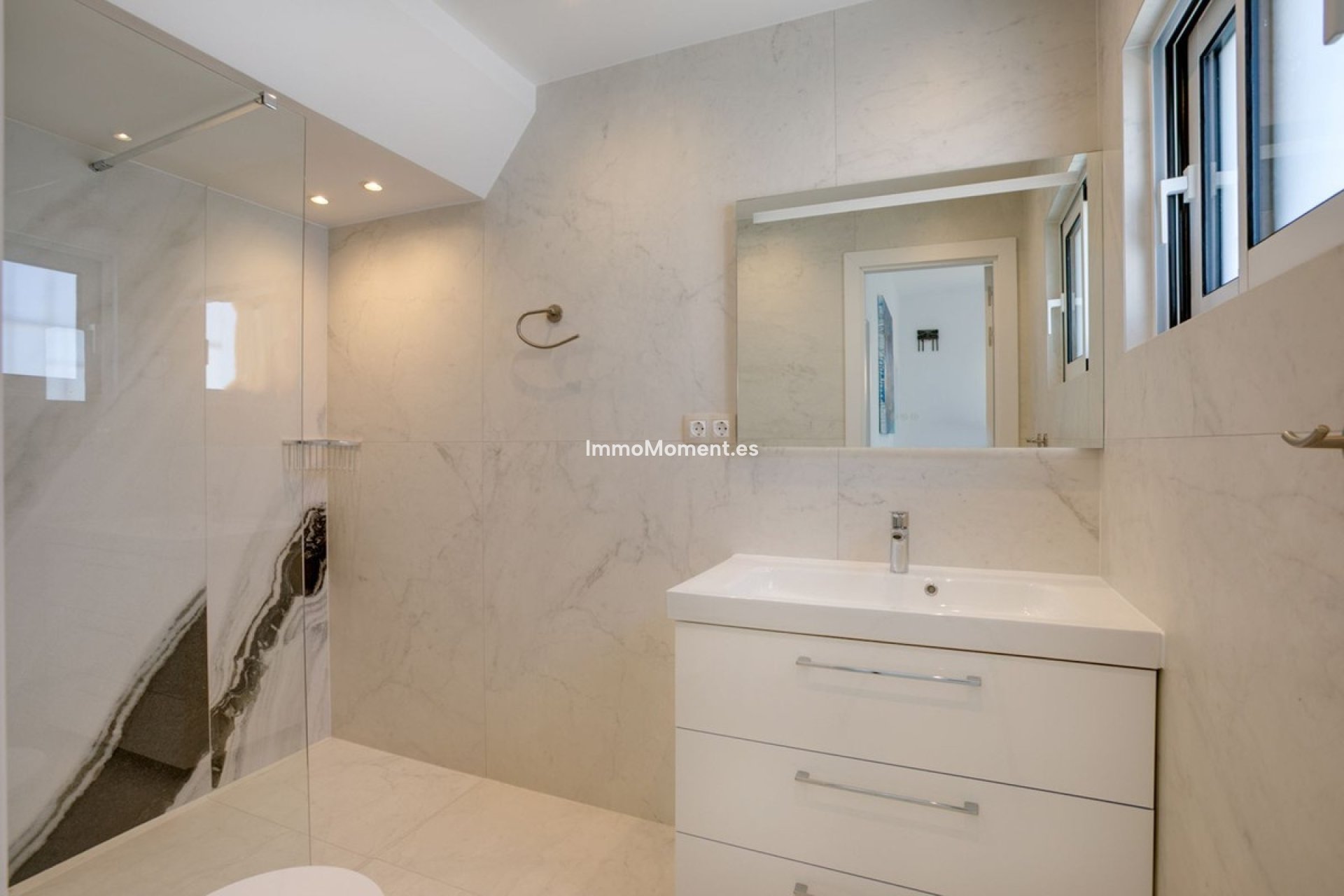 Wiederverkauf - Freistehende Villa - Estepona  - Estepona Centro