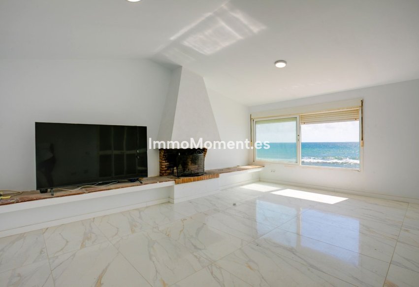 Wiederverkauf - Freistehende Villa - Estepona  - Estepona Centro