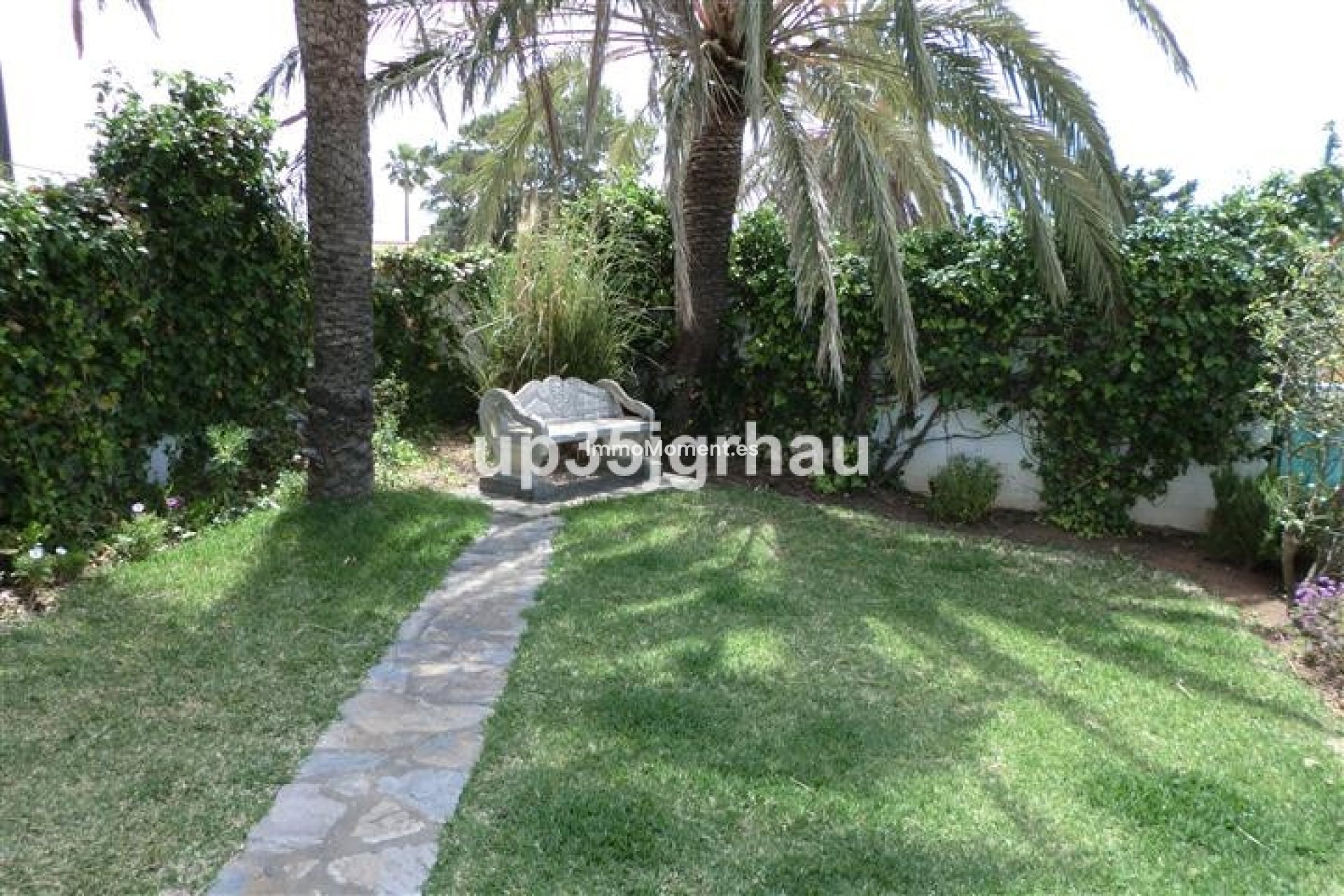 Wiederverkauf - Freistehende Villa - Estepona  - Estepona Centro