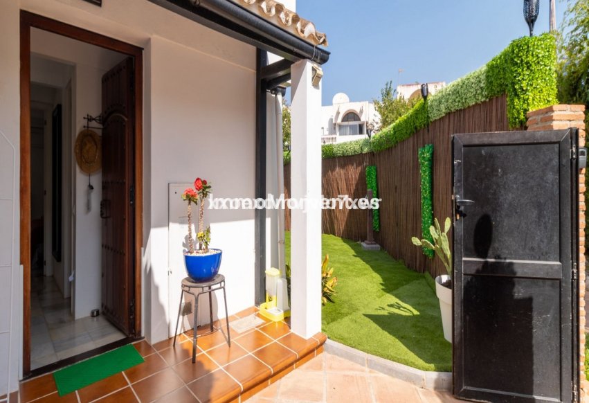 Wiederverkauf - Freistehende Villa - Estepona  - Estepona Centro