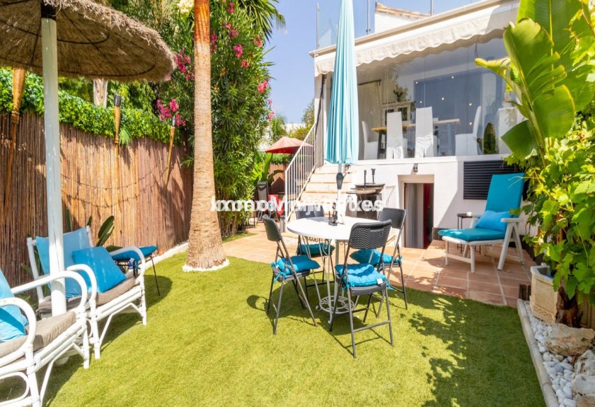 Wiederverkauf - Freistehende Villa - Estepona  - Estepona Centro