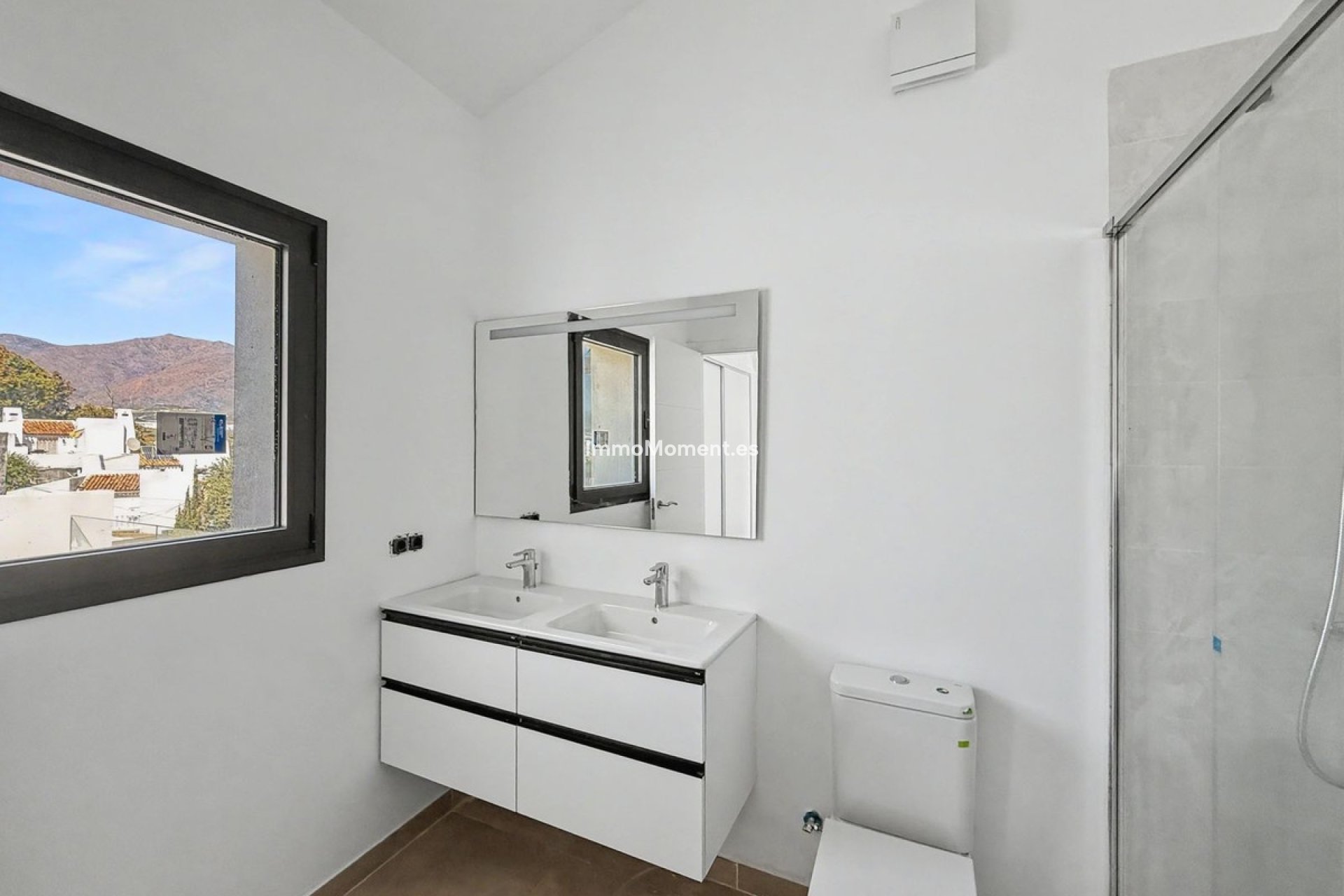 Wiederverkauf - Freistehende Villa - Estepona  - Estepona Centro
