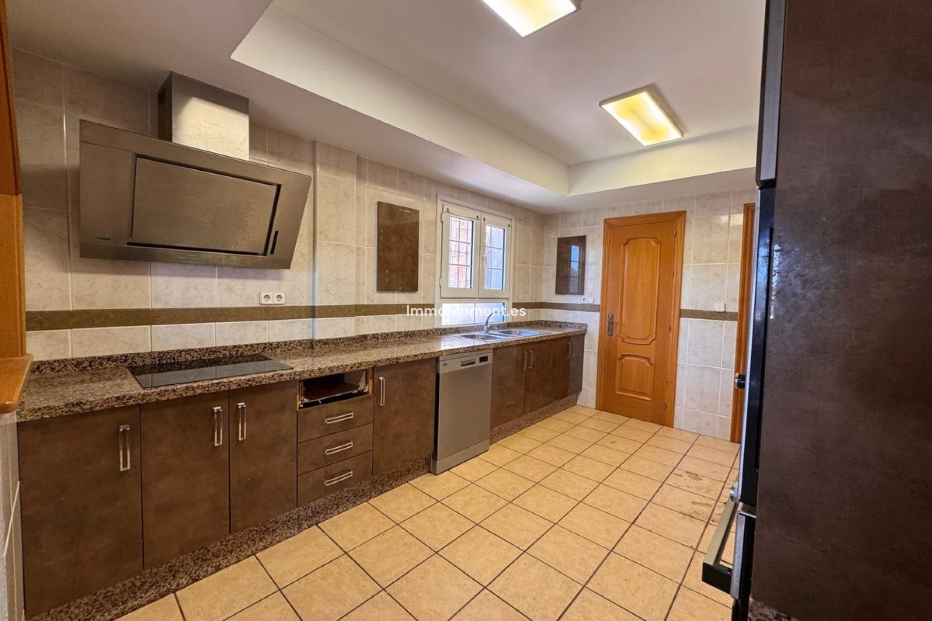 Wiederverkauf - Freistehende Villa - Estepona  - Estepona Centro